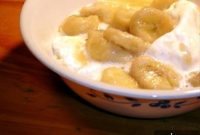 Slow-Cooker Bananas Foster with Warm Rum Sauce