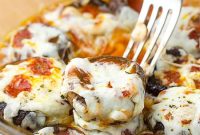 Pizza-Stuffed Mushrooms: Cheesy Mini Pizza Bites Recipe
