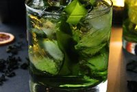 Flying Dutchman Cocktail: Classic Gin Drink from the Sea