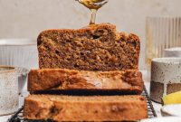 Moist Honey Banana Bread Recipe with Warm Cinnamon Flavor