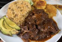 Puerto Rican Rabo Guisado Recipe: Braised Oxtail Stew with Sofrito