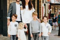 Family Photo Ideas and Trends from 2017
