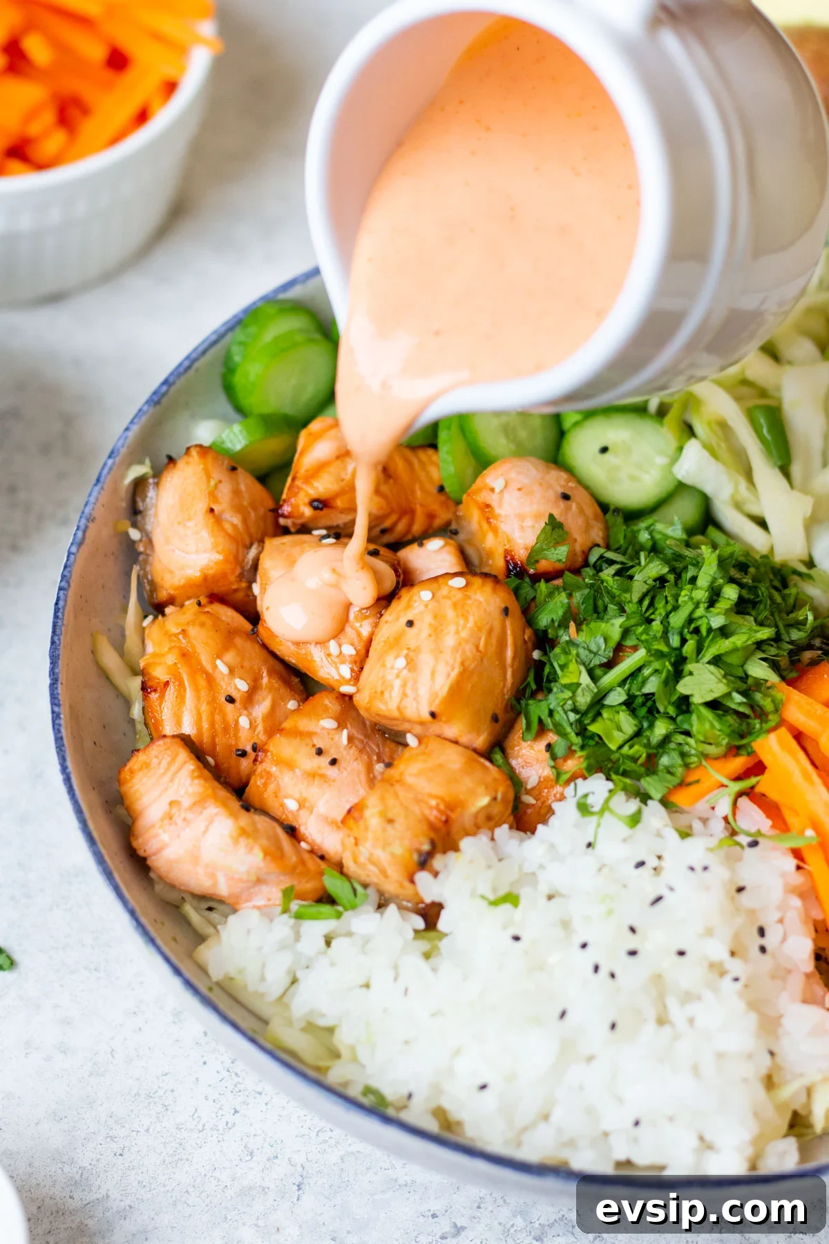 spicy-salmon-bowl