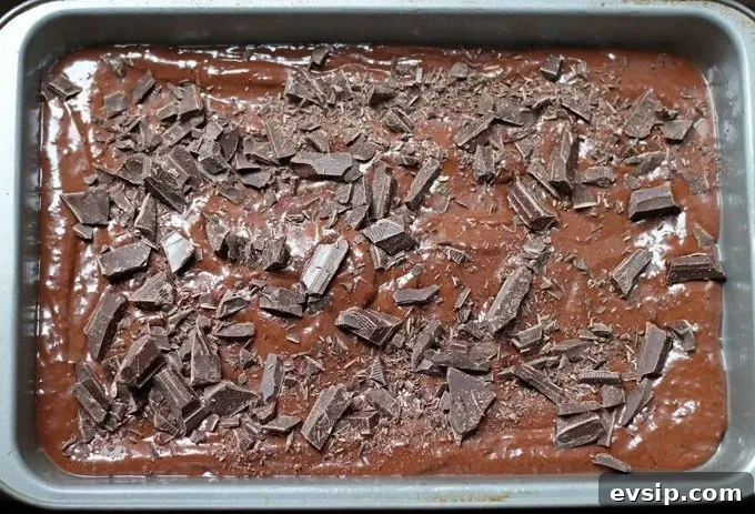 These salted Mexican chocolate black bean brownies are perfect for New Year's Eve celebrations! They will be a delicious slimmed down addition to your holiday party! | honeyandbirch.com