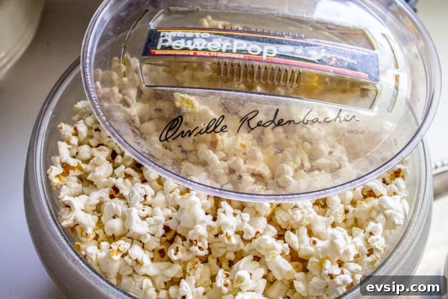 Creamy Zucchini Soup Topped with Crunchy Popcorn Garnish 8 popped popcorn in a popcorn maker.