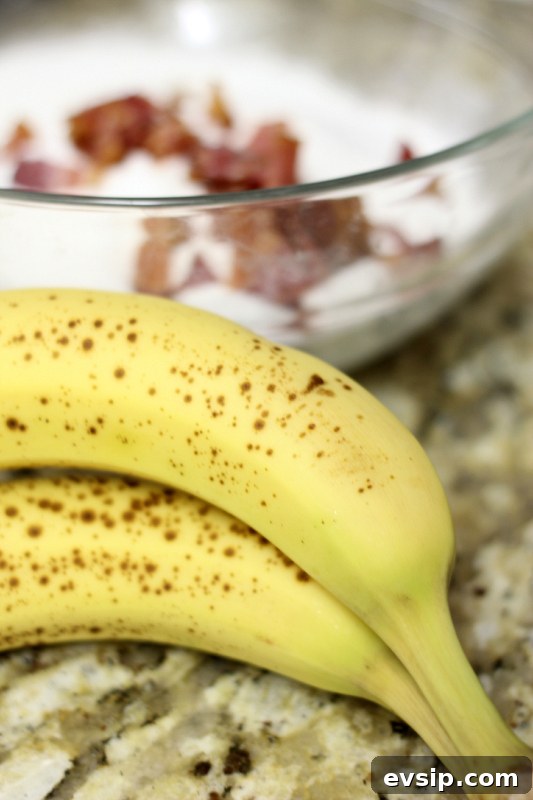 Savory Bacon Banana Loaf with Maple Glaze 3 Bacon Banana Bread...it's so easy to make with only 4 ingredients. You won't believe how amazing it tastes.
