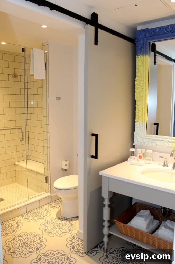 Loews Sapphire Falls Bathroom