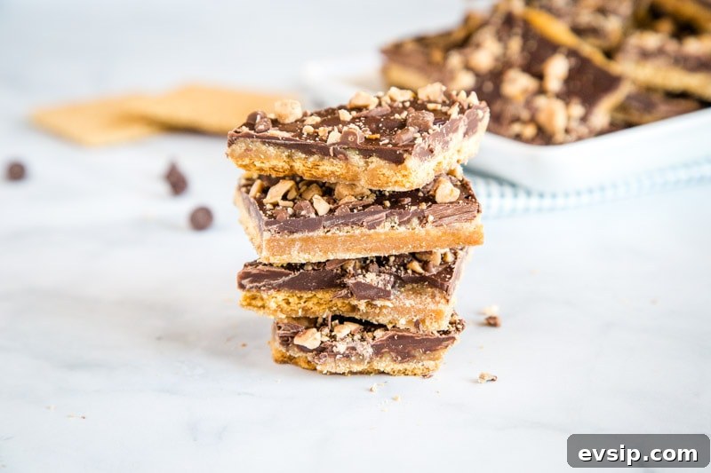 Easy Graham Cracker Toffee - buttery, crispy and addicting holiday treat