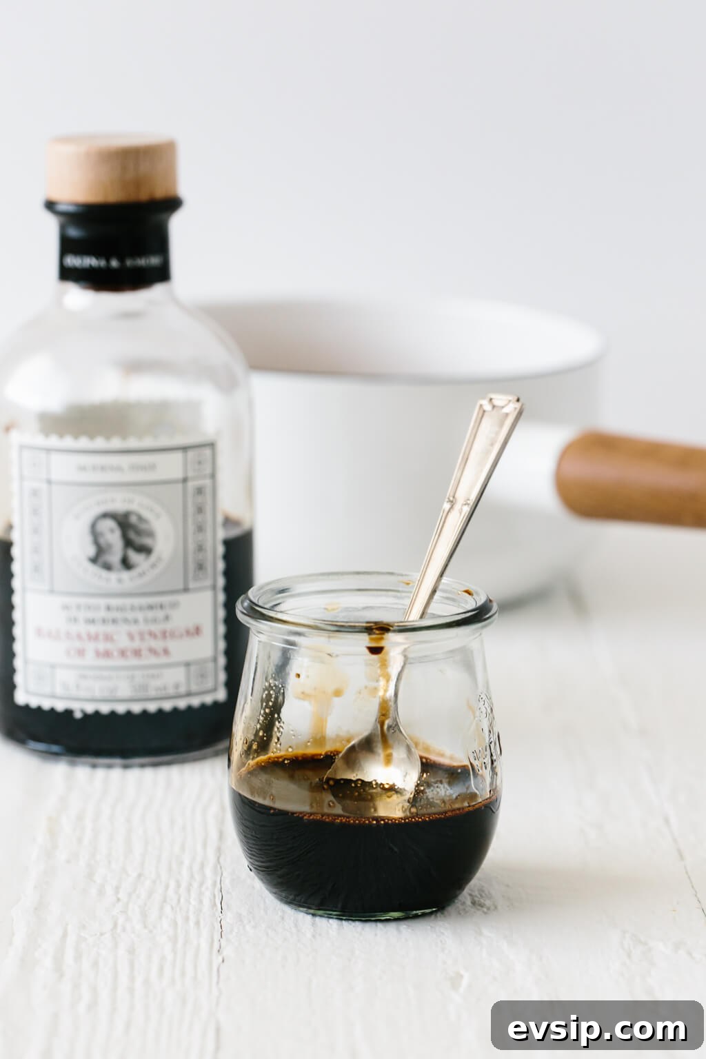 Top 10 Most Popular Recipes of 2018 You’ll Want to Try 5 It's easy to make balsamic reduction (balsamic glaze) at home. It just takes one ingredient and 15 minutes!