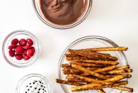 Christmas Reindeer Pretzels Step-by-Step Recipe with Photos