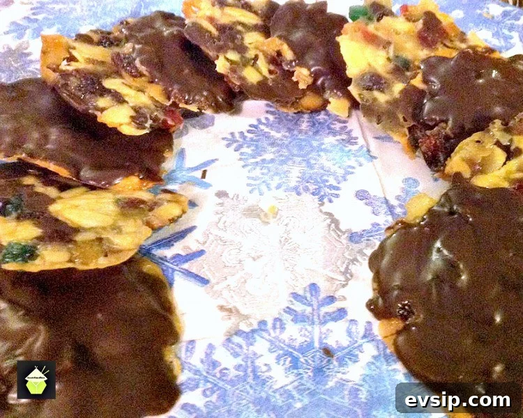Florentine Cookies with mixed fruit and nuts Florentine Cookies with mixed fruit and nuts