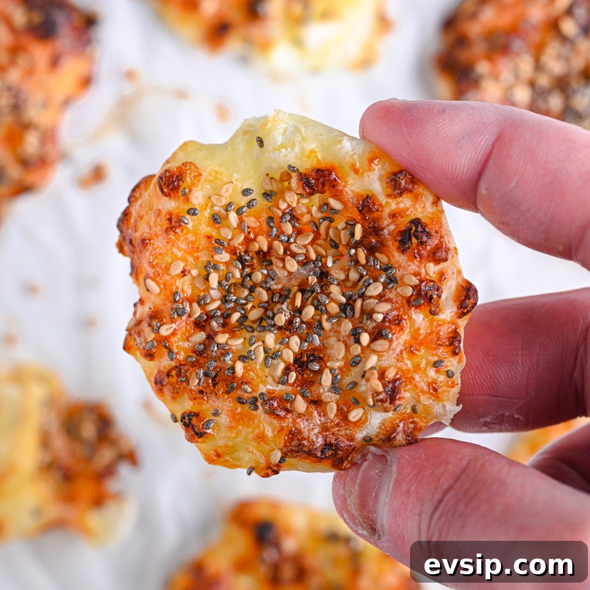 15 Delicious Cottage Cheese Recipes for Every Meal 16 Crispy cottage cheese chips