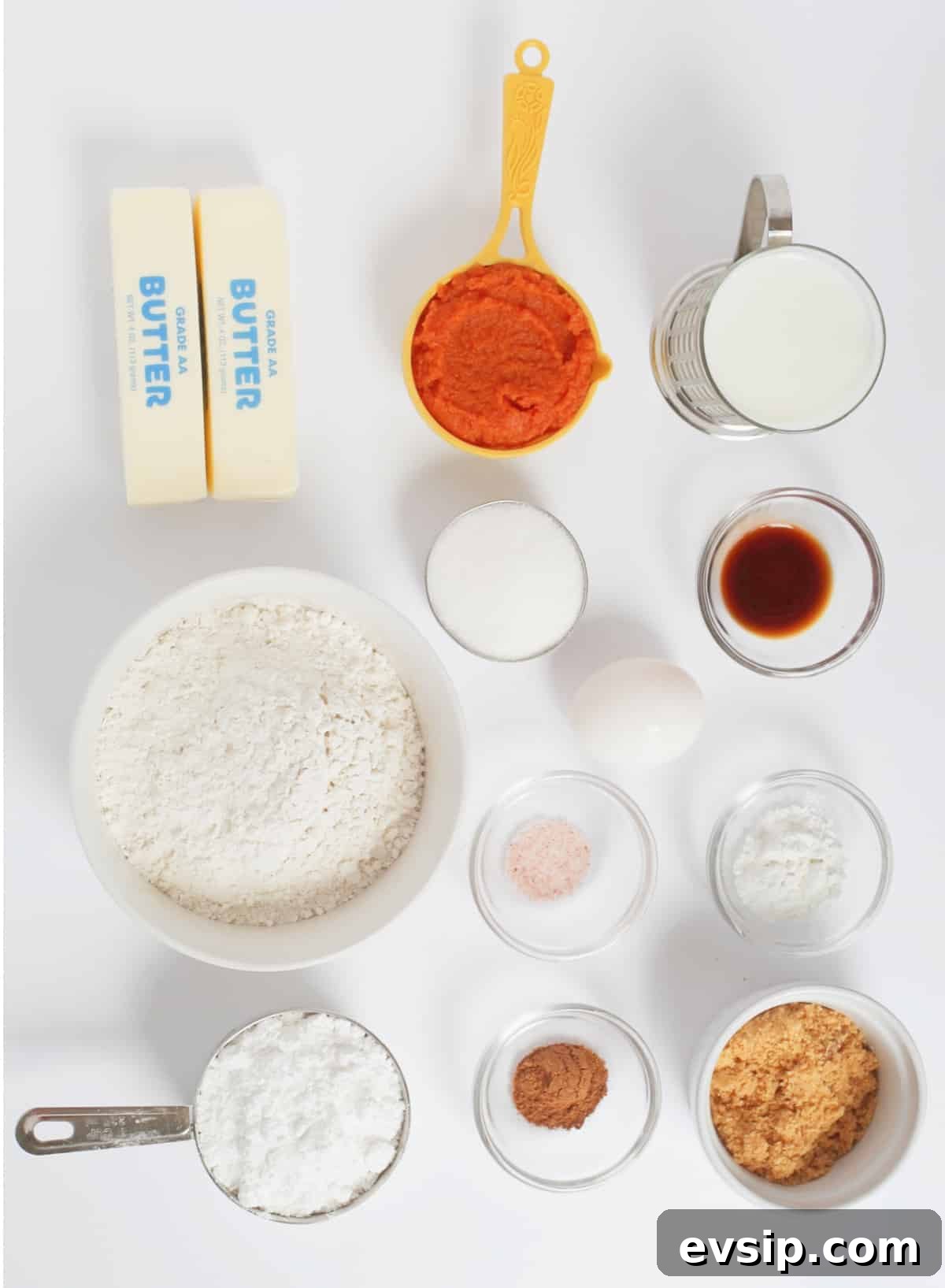 Moist Pumpkin Cake Without Gluten: Fall Dessert Recipe 3 pumpkin skillet cake ingredients