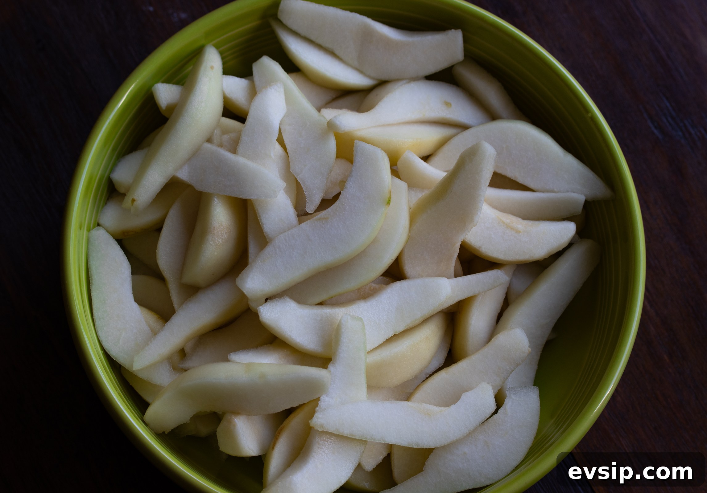 sliced pears