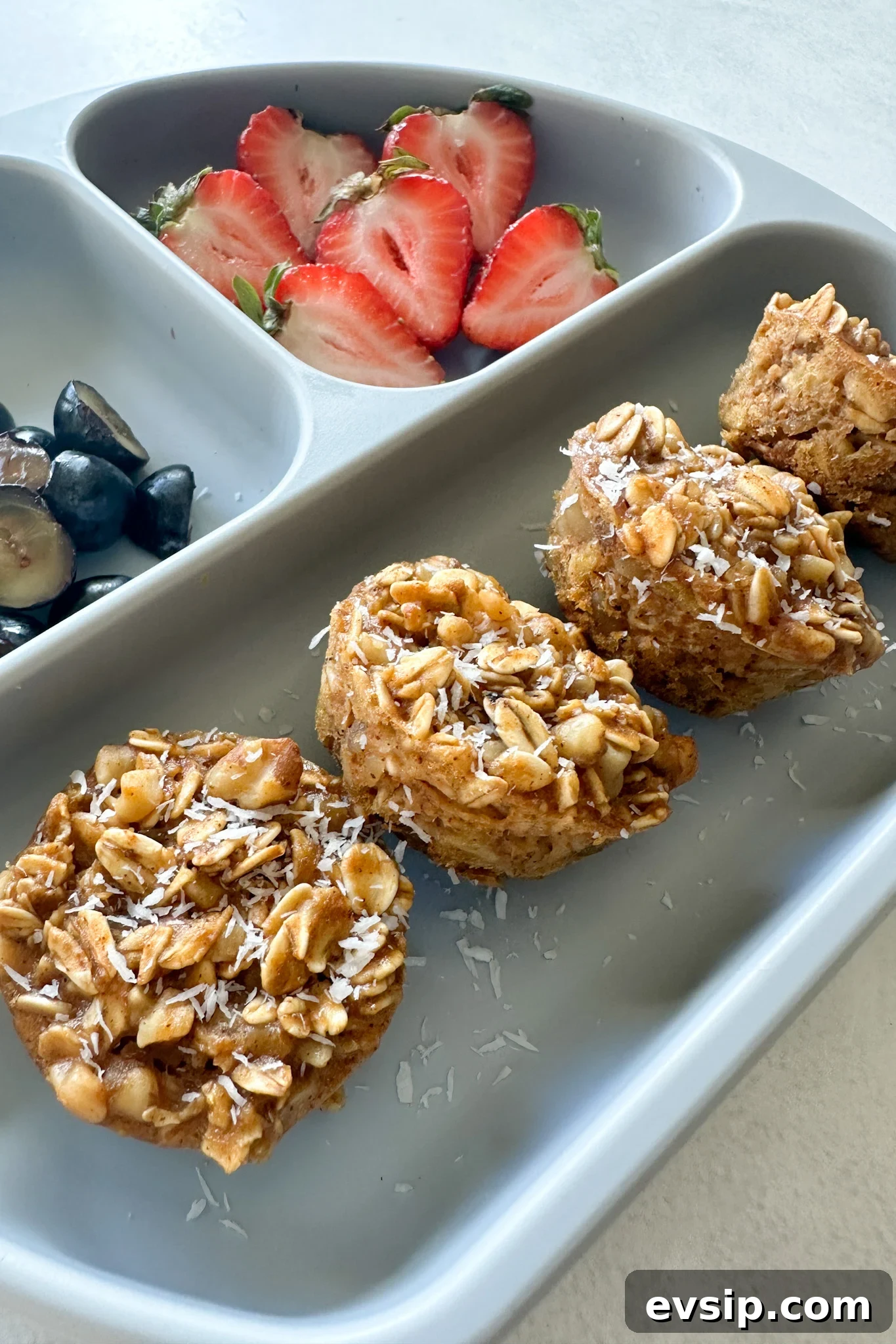 15 Kid-Friendly Pumpkin Recipes for Fall 29 Pumpkin apple oatmeal muffins served with berries.