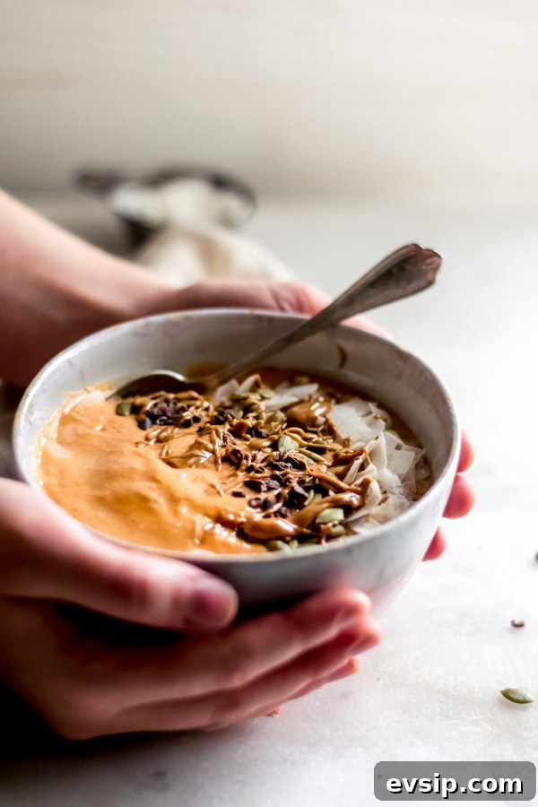 A fall glow smoothie bowl.