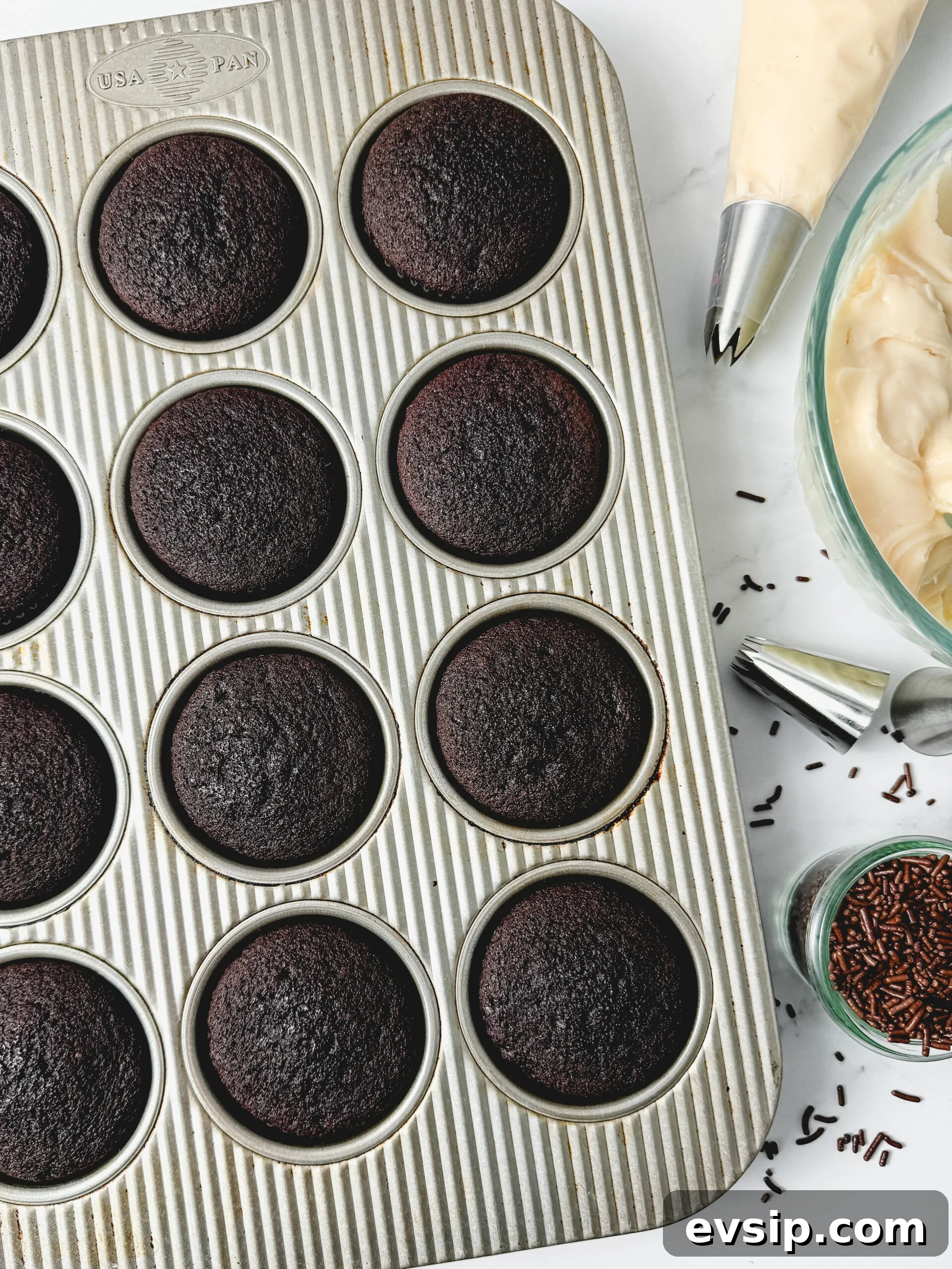 Decadent Chocolate Cupcakes with Cream Cheese Frosting 5 Chocolate cupcakes topped with cream cheese frosting