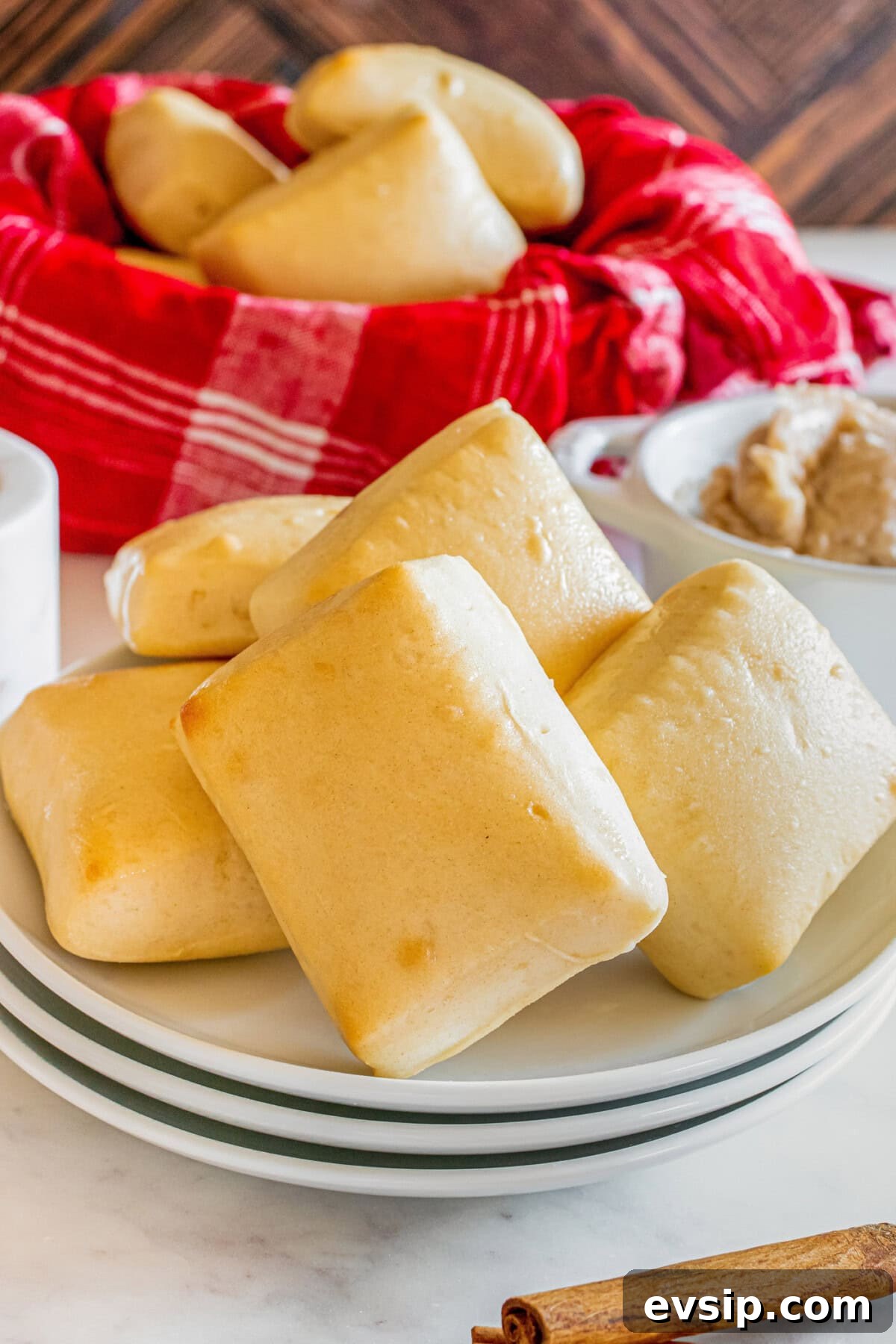 Texas Roadhouse Rolls on a plate